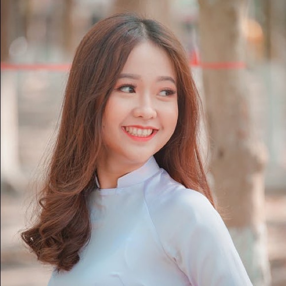 Meet your Posher, Lynn - Picture 1 of 1